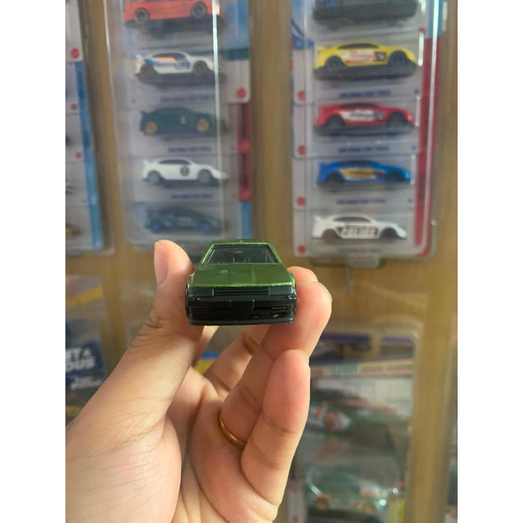 Xe Mô Hình Hot Wheels 82 NISSAN SKYLINE R30 Loose ( K Còn Card ) Xanh