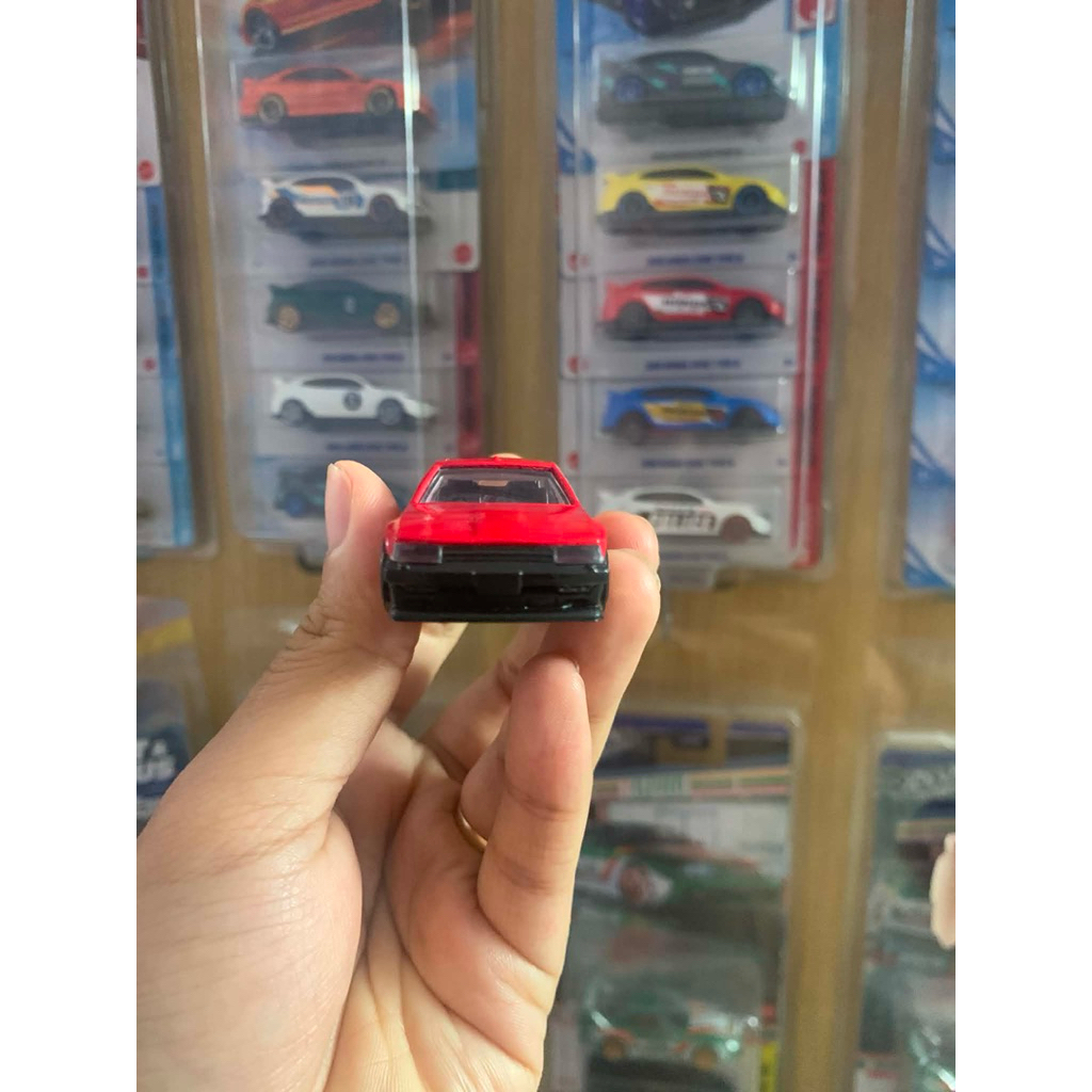 Xe Mô Hình Hot Wheels NISSAN SKYLINE R30 Loose ( K Còn Card ) Đỏ
