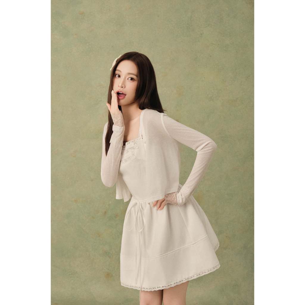 ARA - Áo khoác cardigan mỏng phối tay ren 2 màu Suri Top AL178