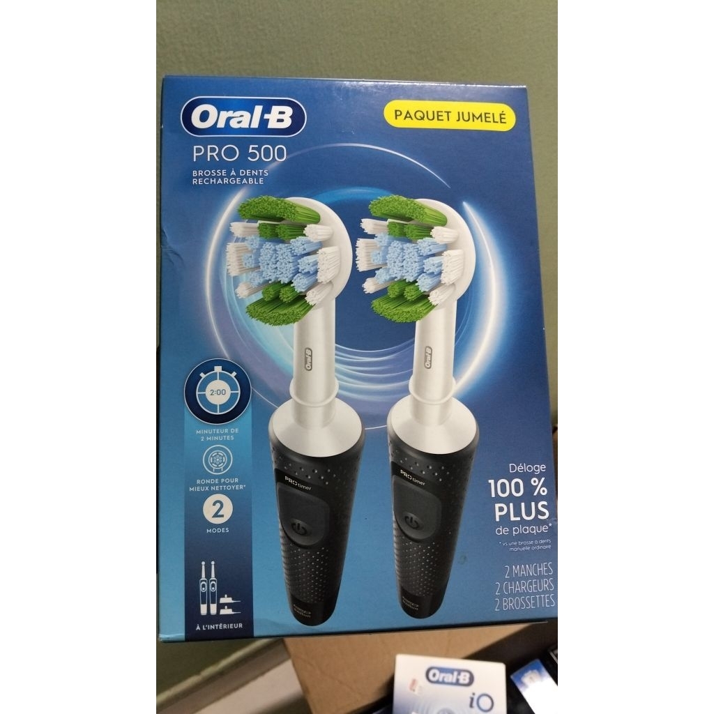 Oral-B Pro 500 Set 2 (Twin Pack) là bộ đôi chăm sóc răng miệng cao