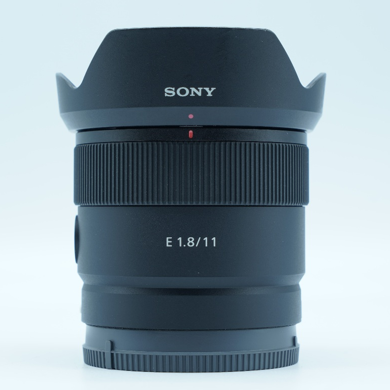 [CŨ] Ống Kính Sony E 11mm F/1.8 Siêu Đẹp Góc Rộng Vlog - Đủ Cáp Hood - BH 3T