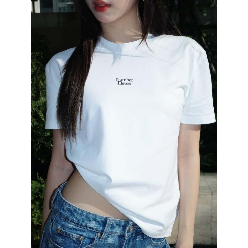 𝐄𝐋𝐄𝐕𝐄𝐍 - Áo Thun Nữ Baby Tee In Number Eleven Dọc | Màu Trắng