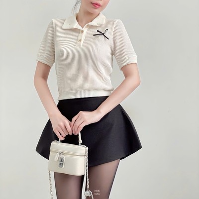Áo dệt kim tay ngắn cổ bẻ dáng lửng đính nơ trước thời trang Callene (L3008)