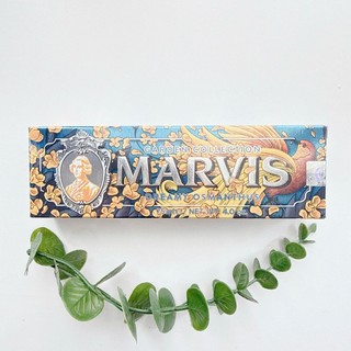 Kem Đánh Răng Marvis Whitening Mint 85g
