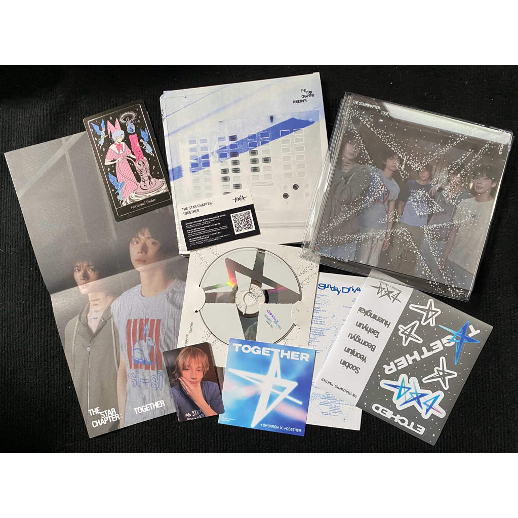 Txt album The star Chapter: Together đã khui seal gồm photocard cd và Photobook poster đồ như hình.