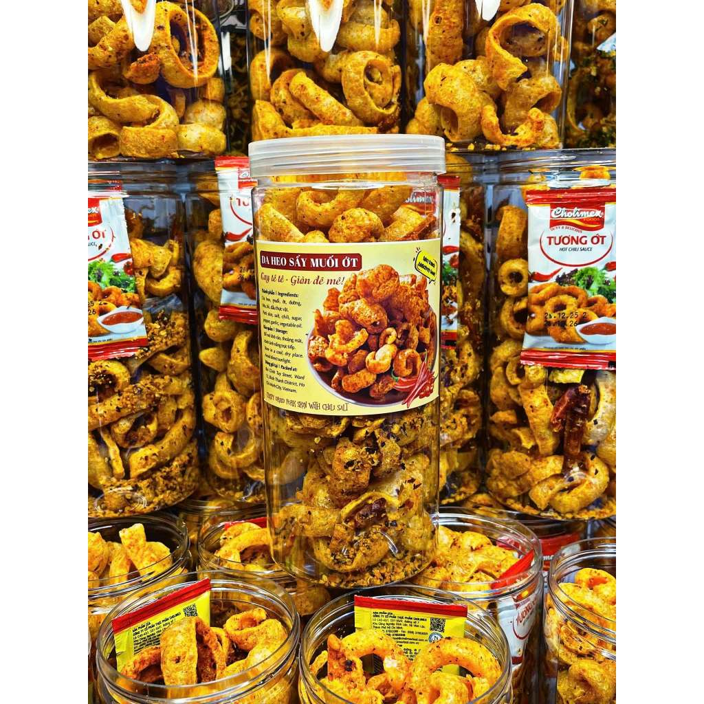 Da heo sấy muối ớt Yummi Snack Hũ 180gr.