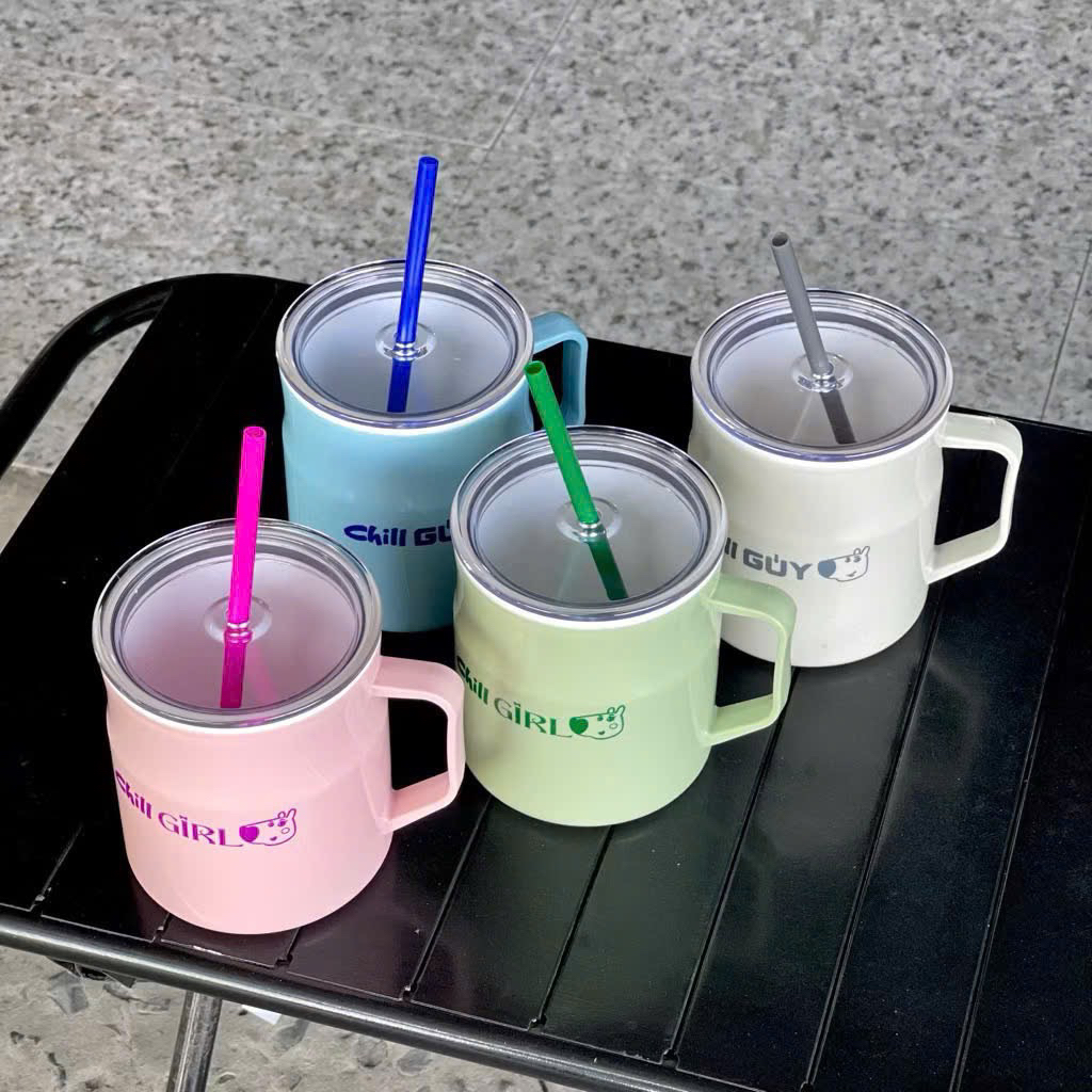 LY 2 LỚP CHILL GUY CÓ QUAI CẦM KÈM ỐNG HÚT 700ML