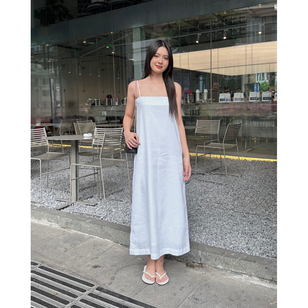 𝐭𝐡𝐞𝐥𝐞𝐭𝐲 | MIA DRESS - Đầm Hai Dây Suông Linen Màu Basic