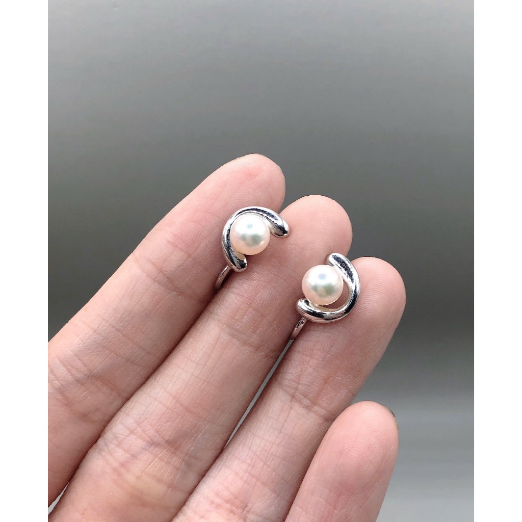 Bông tai kẹp vặn bạc SILVER khắc hiệu trai Akoya 5.8mm si tuyển Nhật