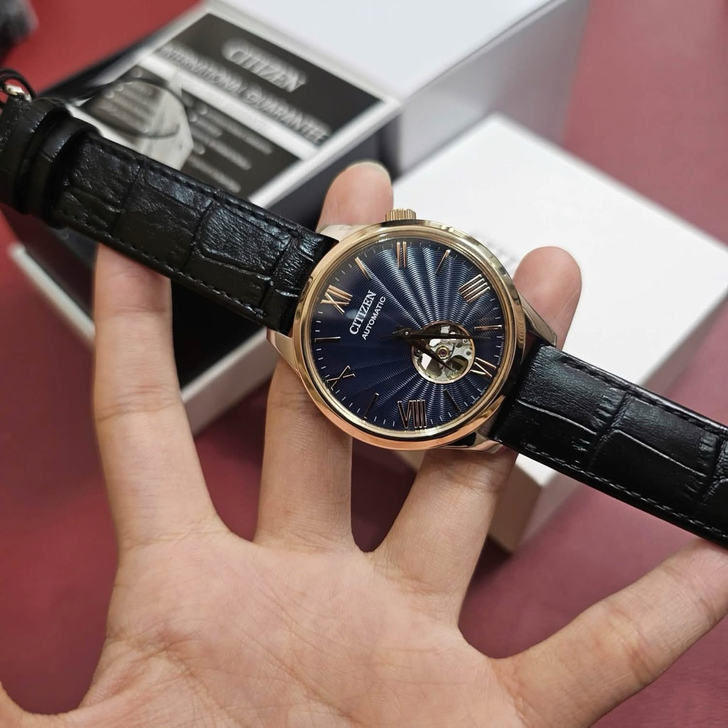 Đồng hồ nam dây da Citizen Automatic Mechanical Open Heart NH9136-02L