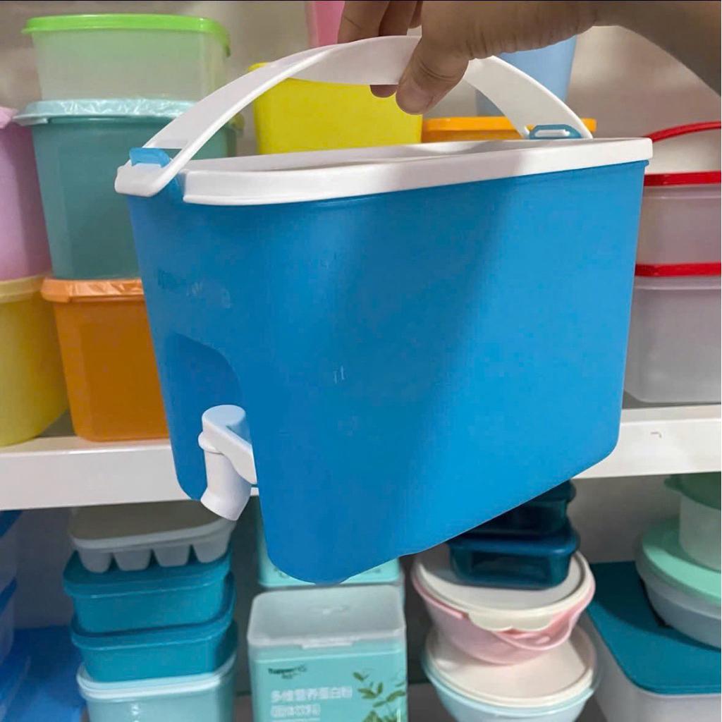 BÌNH NƯỚC TUPPER CÓ VÒI 3.1L
