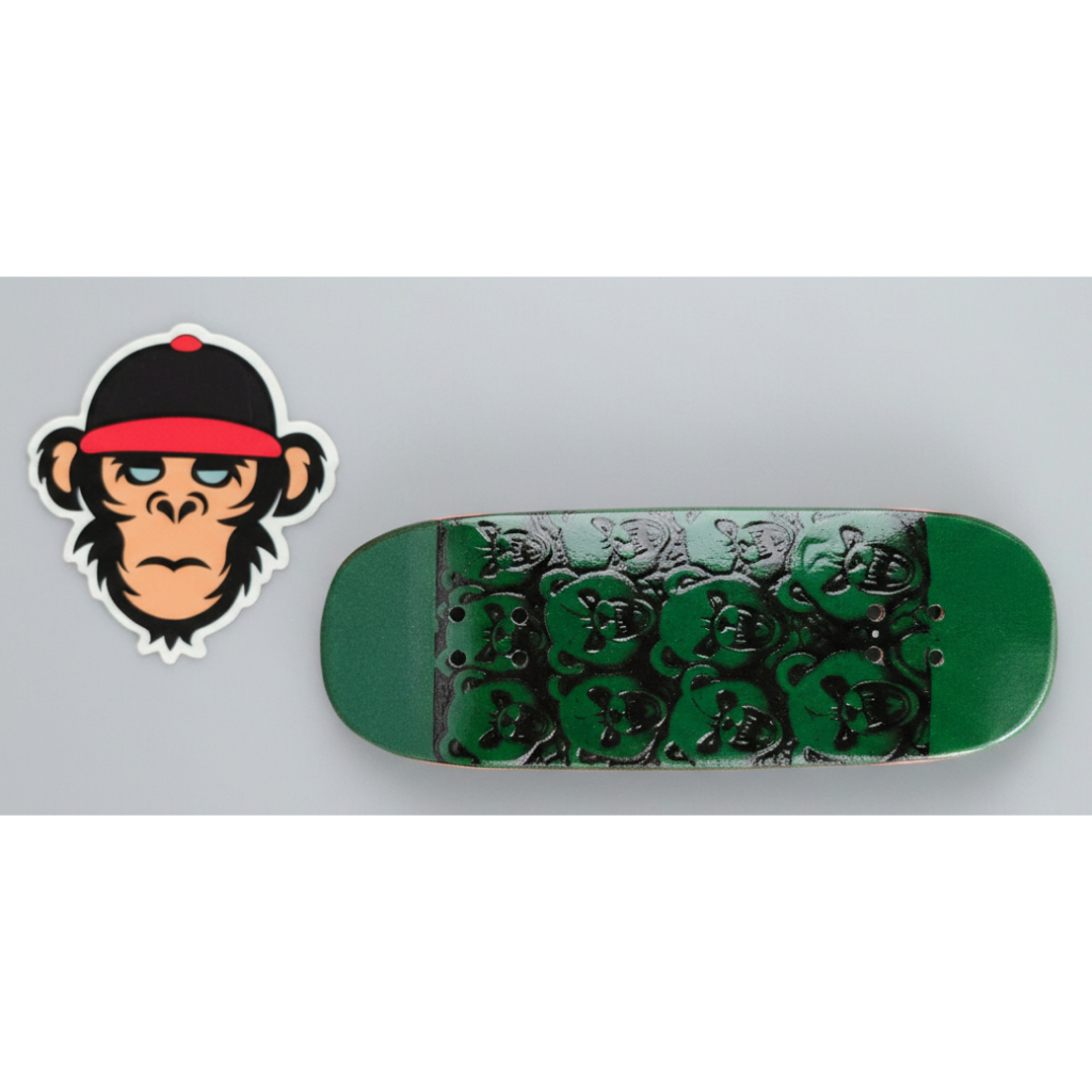 Saigon Skateboards - "Green Bear" - 34mm Fingerboard