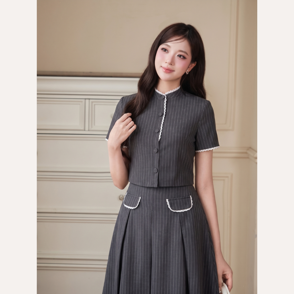Set váy công sở nữ thiết kế kẻ sọc cao cấp, áo cộc tay dáng ngắn cổ tàu kèm chân váy dài Linly Store | BigBuy360 - bigbuy360.vn