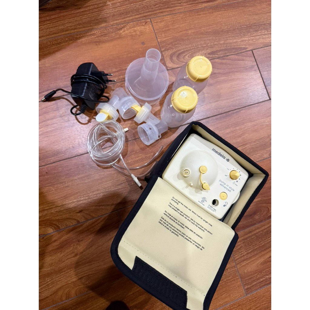 Máy hút sữa Medela Pump In Style like new Bh 9 tháng