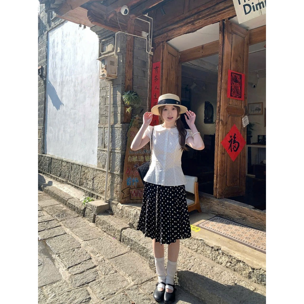 Áo sơ mi cổ sen chấm bi tay cộc bo chun khuy bọc dây nơ sau 4 màu by Cimie Closet