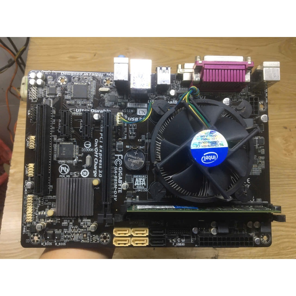 Combo Mainboard GIGABYTE GA-B85M-D3V + CPU Intel Core i7-4770S + RAM Crucial 8GB DDR3 Bus 1600 hàng 