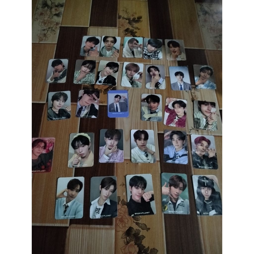 Card UN Boys II Planet ( đọc kỹ mô tả)