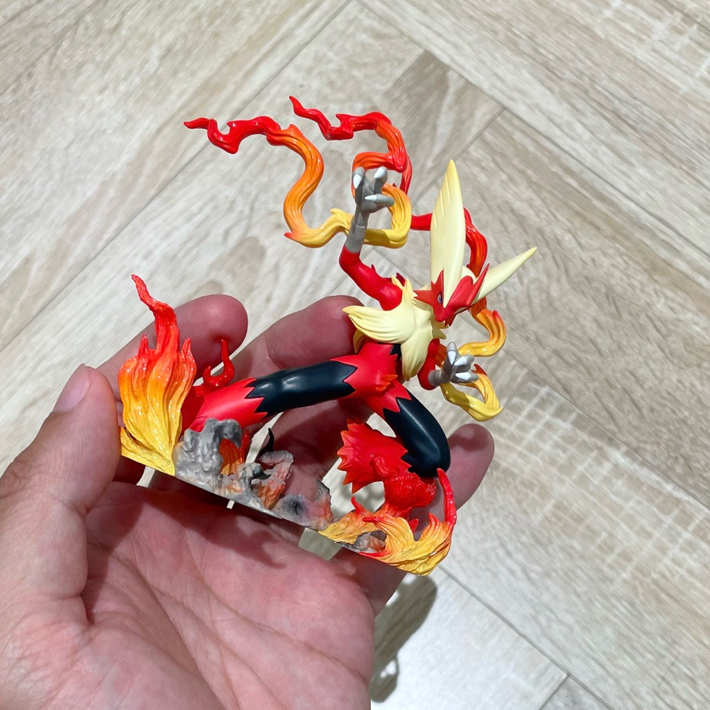 [SẴN HÀNG] MEGA BLAZIKEN