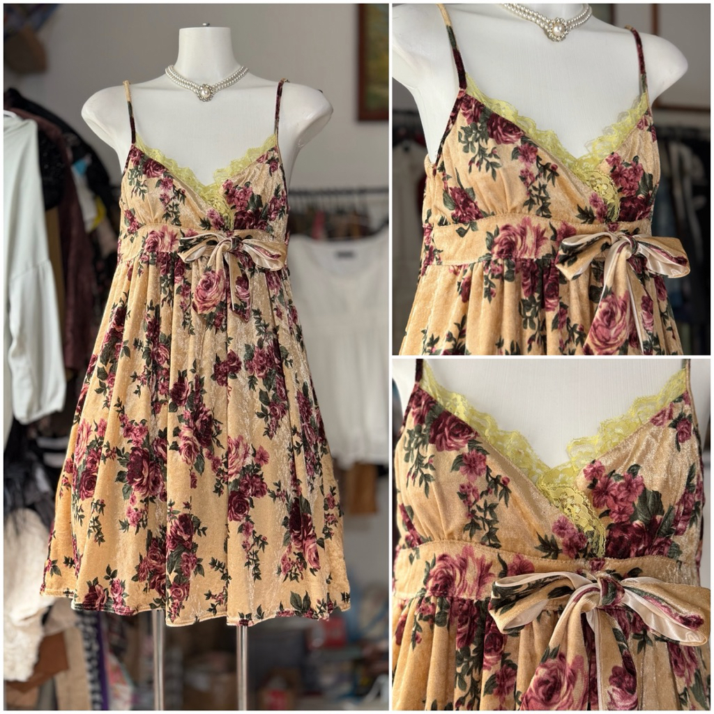 [2hand_thrift] Đầm hai dây nhung hoa Liz Lisa M ngực 80-86 dài 84