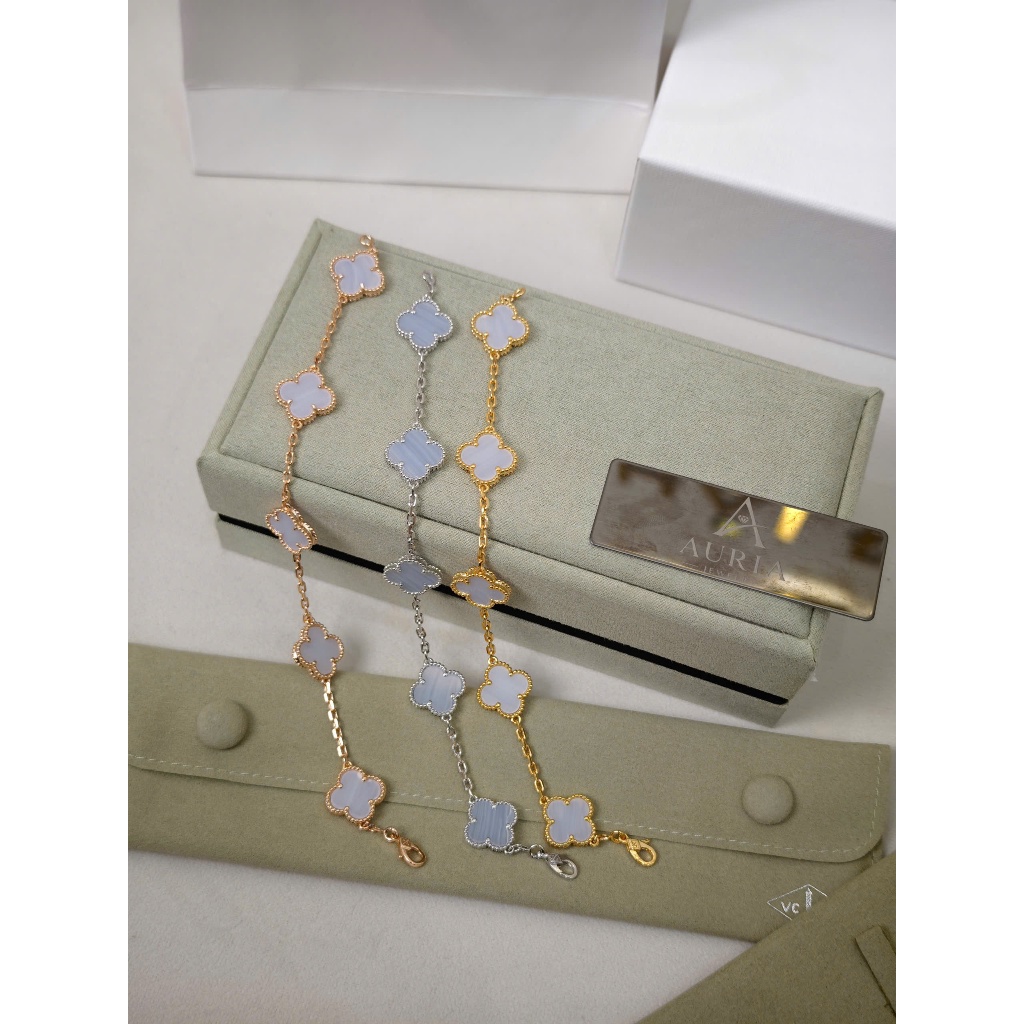 Lắc Van 4 lá hợp kim mạ vàng 18k cao cấp đủ màu đủ size logo săc nét phụ kiện thời trang Auria Jewel