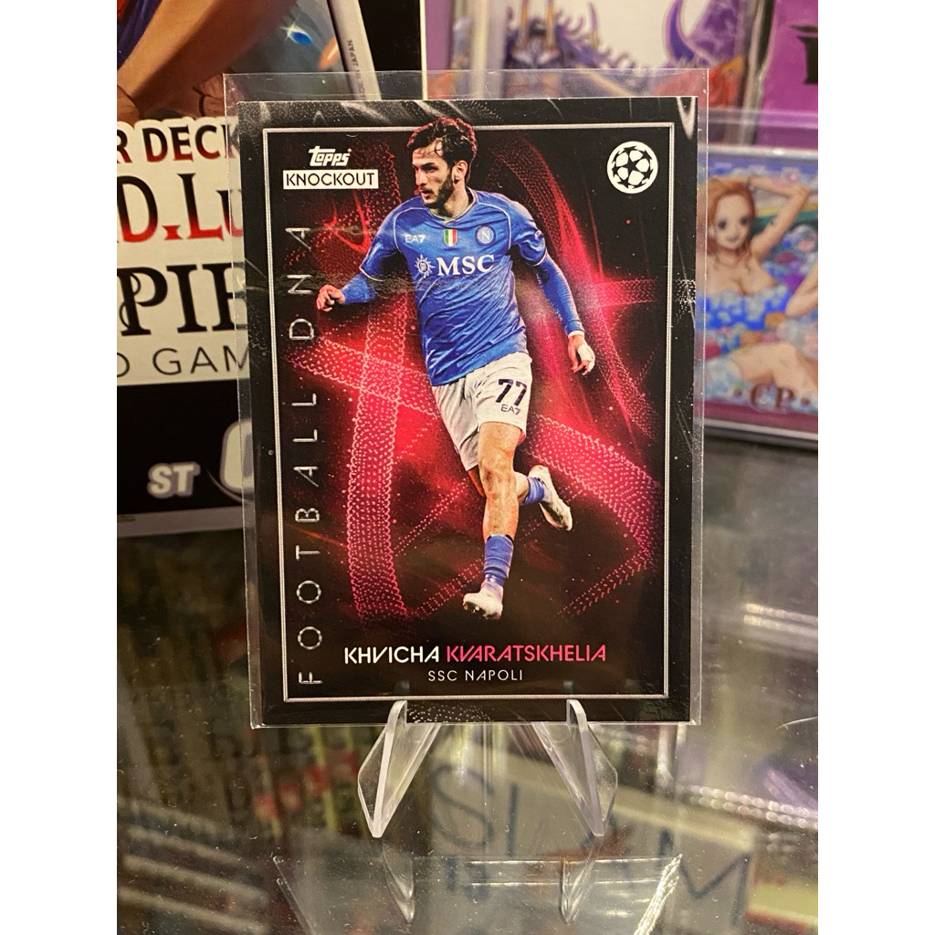 [NHÀ VÔ ĐỊCH C1] Thẻ Cầu Thủ Kvaratskhelia Topps Knock Out 2024 Áo Napoli