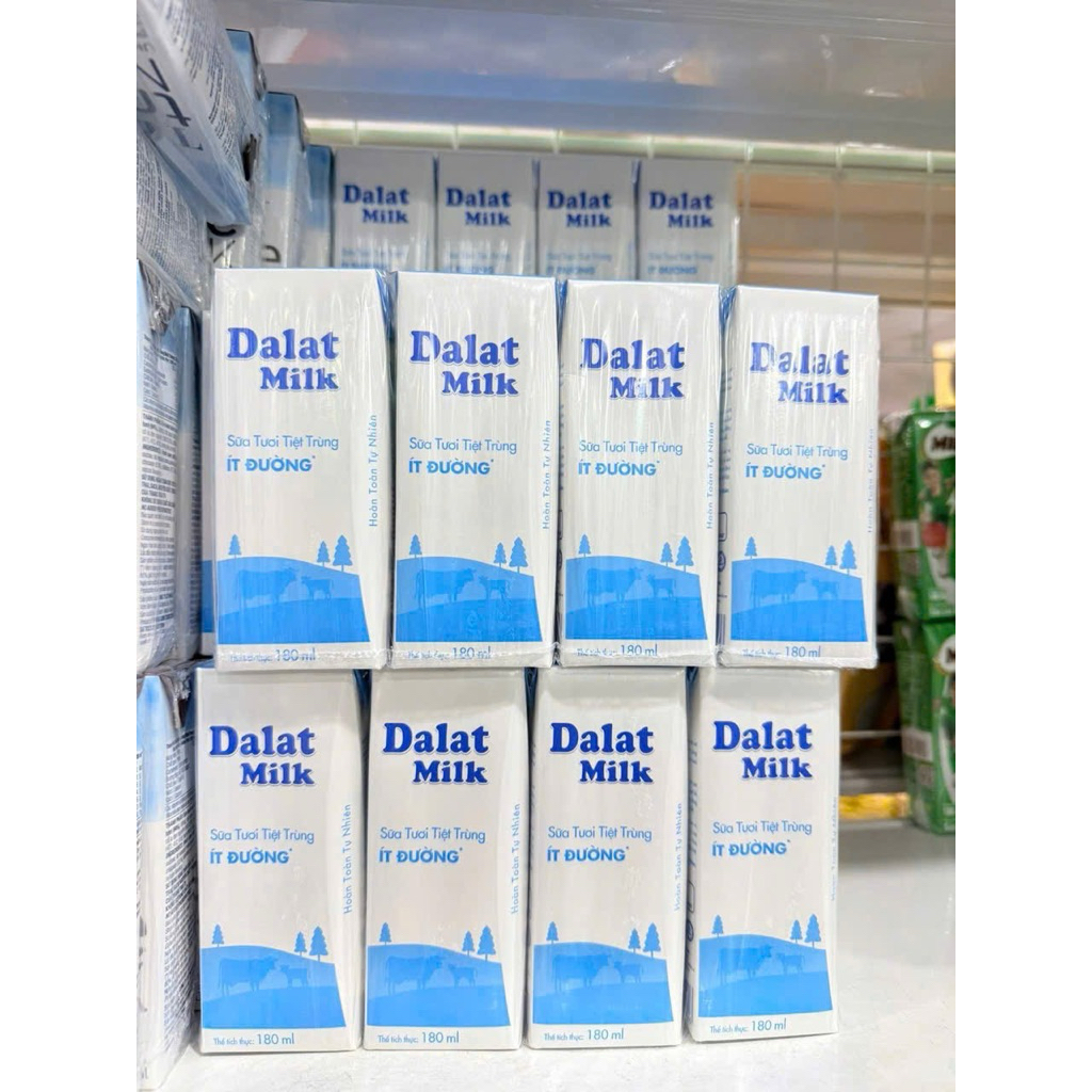 [ DATE T9/26]Sữa Dalat milk ít đường 180mL  thùng 48 hộp