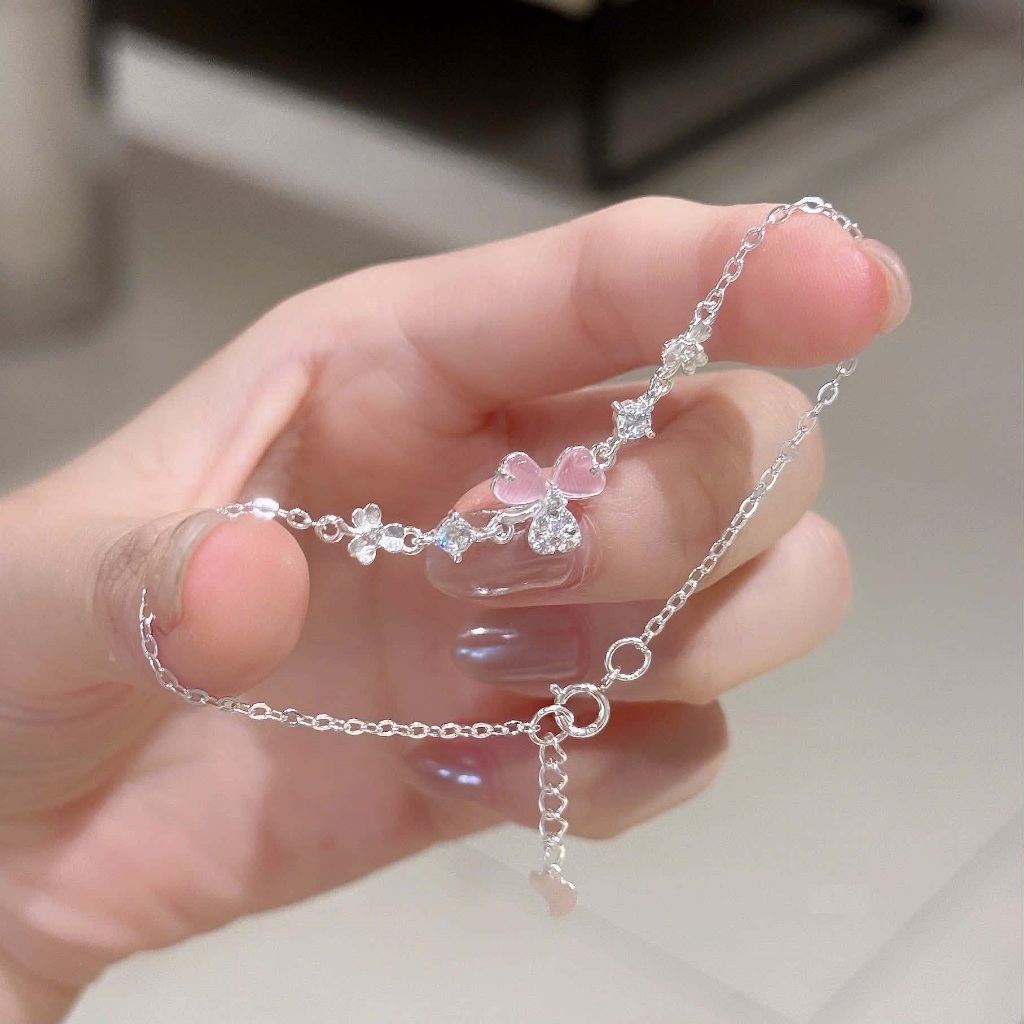 Lắc tay cỏ 3 lá bạc ta cách điệu xinh nhẹ nhàng