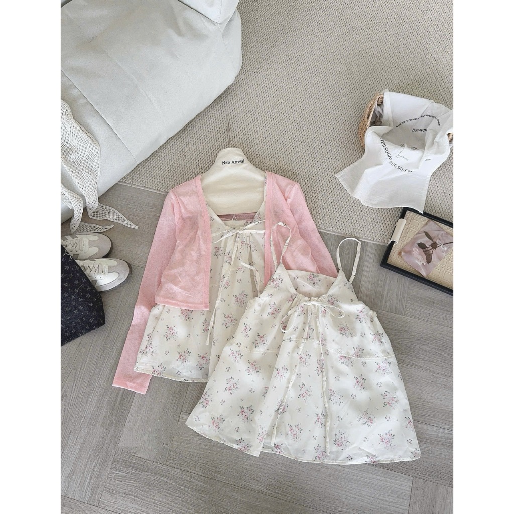 ( MÃ 5751) SET ÁO 2 DÂY HOA NHÍ RÚT NƠ NGỰC VẢI THÔ ĐŨI MIX ÁO CARDIGAN KHOÁC NGOÀI NHẸ NHÀNG - DÀNH CHO NỮ | BigBuy360 - bigbuy360.vn