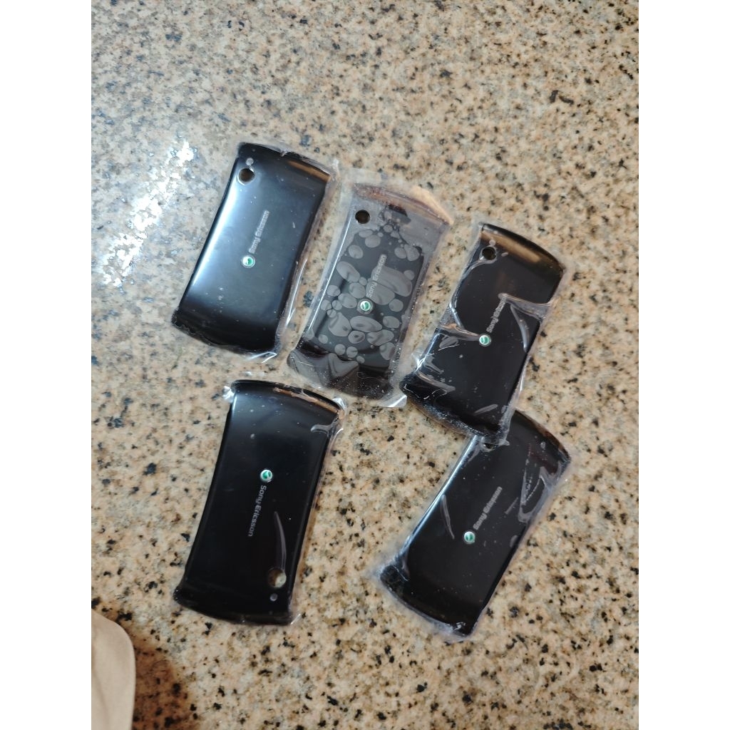 vỏ nắp sony Ericsson play R800