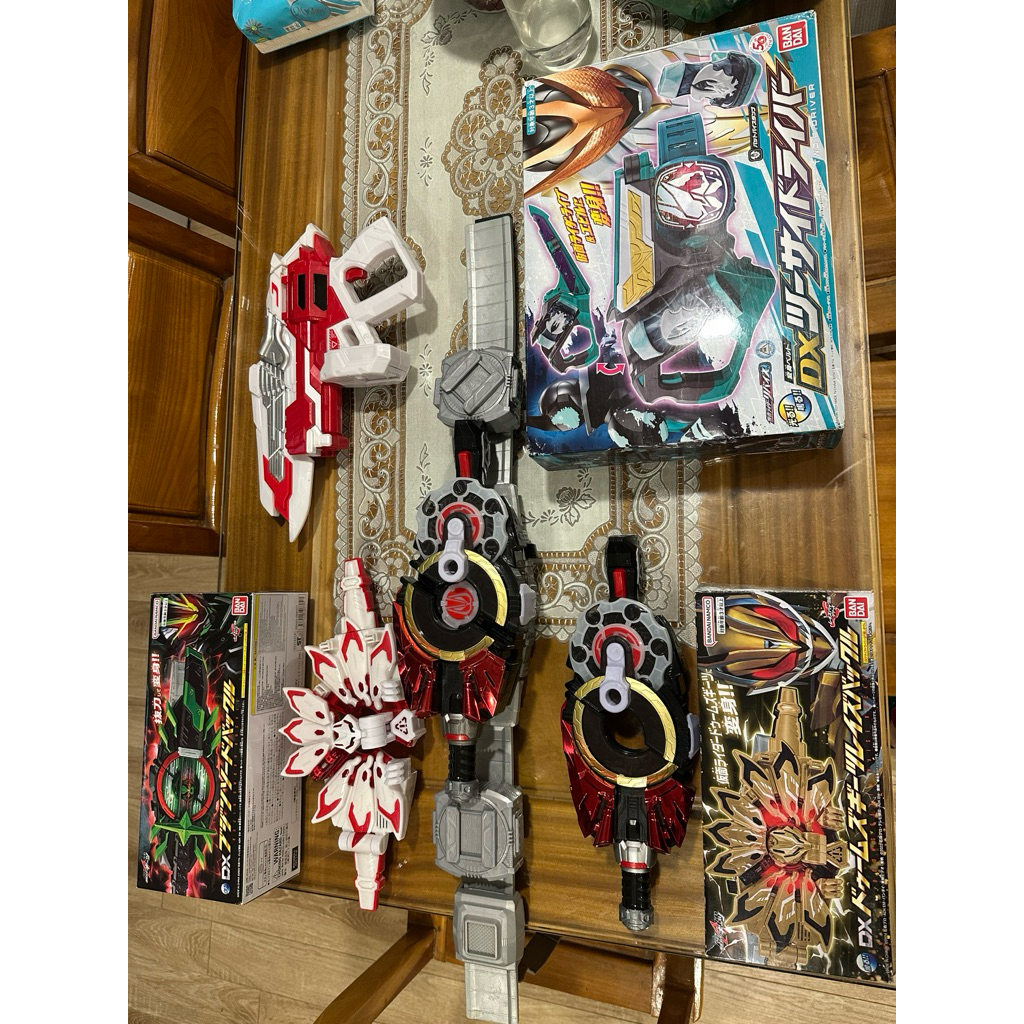 Dx Kamen Rider Geast Bujin TwoSide siêu nhân