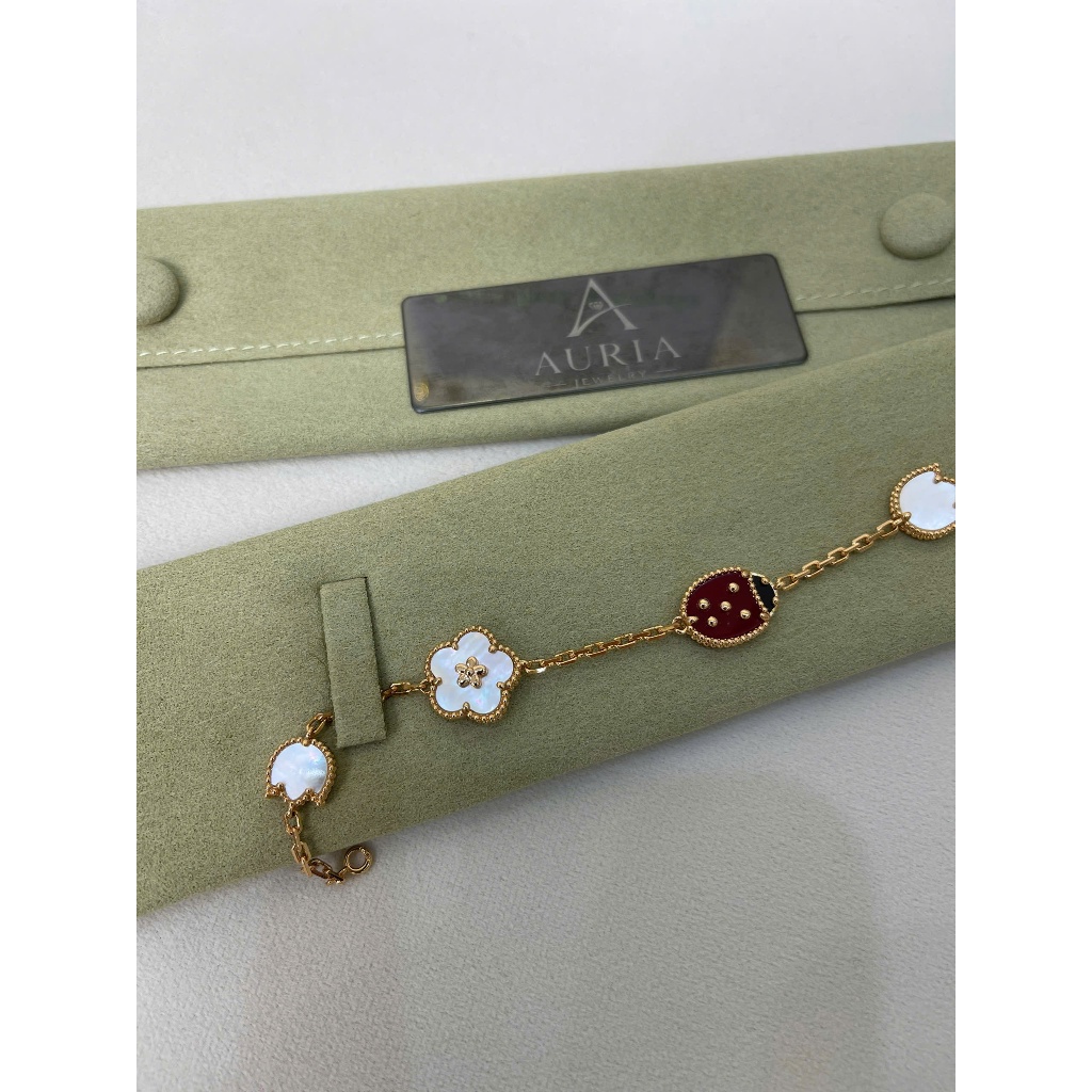 Lắc Van con bọ mạ vàng 18k đầy đủ logo sắc nét không bay màu phụ kiện thời trang Auria Jewelry