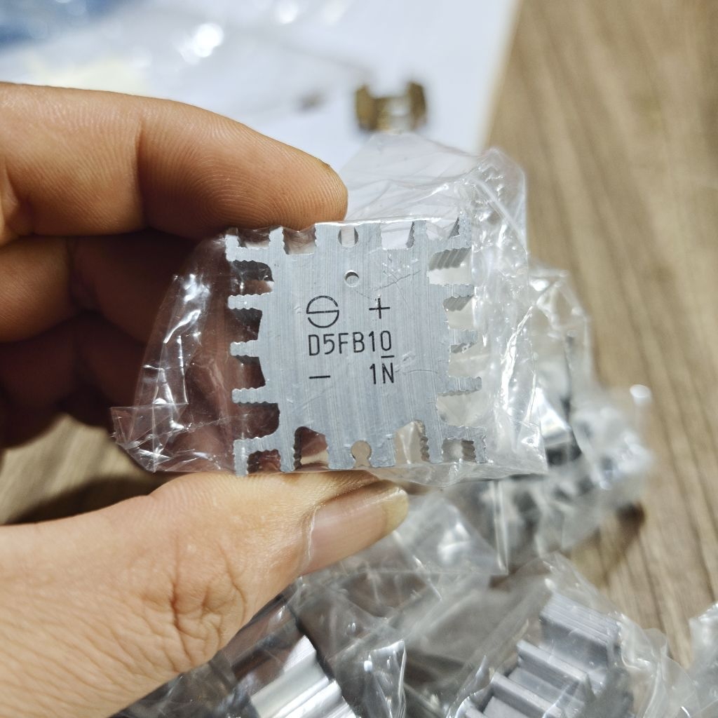 Diode Cầu 5A 1000V Shindengen D5FB10 Liền Nhôm Tản Nhiệt - Cầu Chỉnh Lưu diot 5A Nhật Bản Cao Cấp Ch