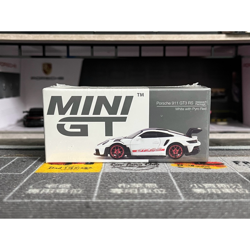 Xe mô hình Mini GT 706 Porsche 911 GT3 RS Pyro Red NEWSEAL