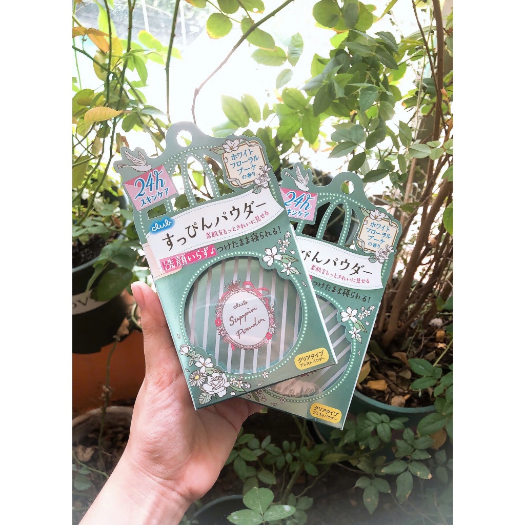 Phấn phủ dưỡng da Club Suppin Powder
