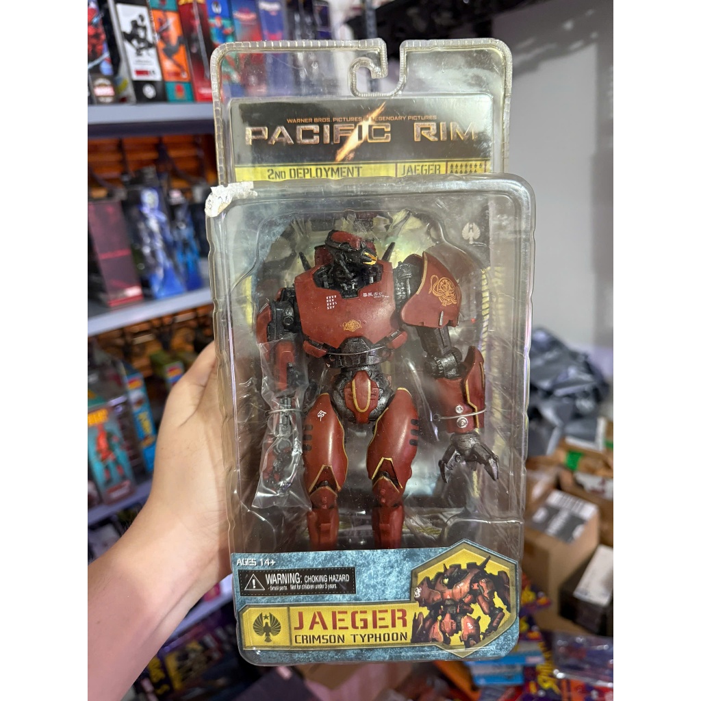 Mô hình NECA Pacific Rim Crimson Typhoon