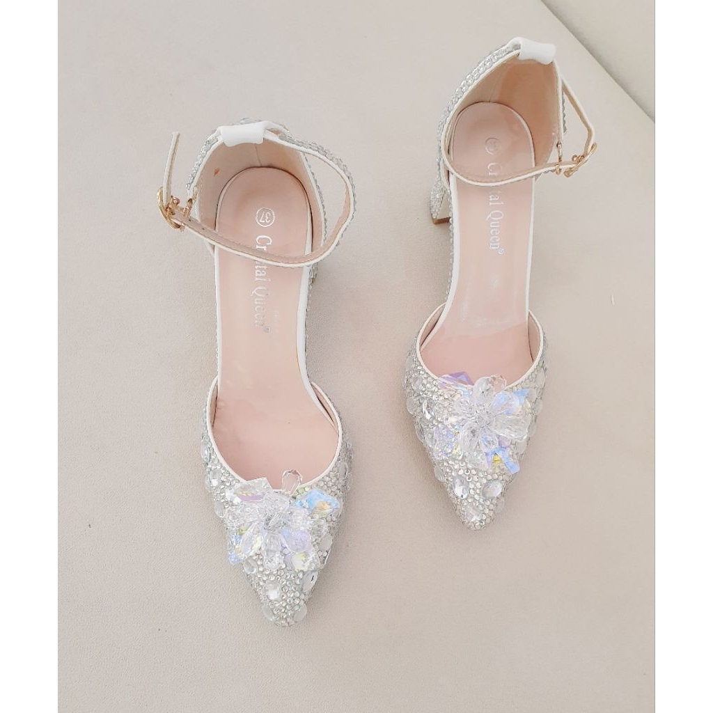 SALE 1 ĐÔI DUY NHẤT SIZE 37. GIÀY PHALE ĐÍNH KẾT THỦ CÔNG. GIÀY CƯỚI ĐÍNH ĐÁ PHALE.