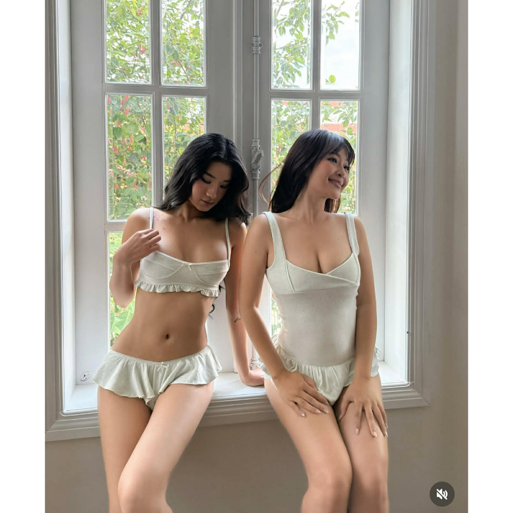 ONSRA - DAKOTA Set Đồ Ngủ Cotton Áo Hai Dây & Quần Viền Bèo Xếp Ly | BigBuy360 - bigbuy360.vn