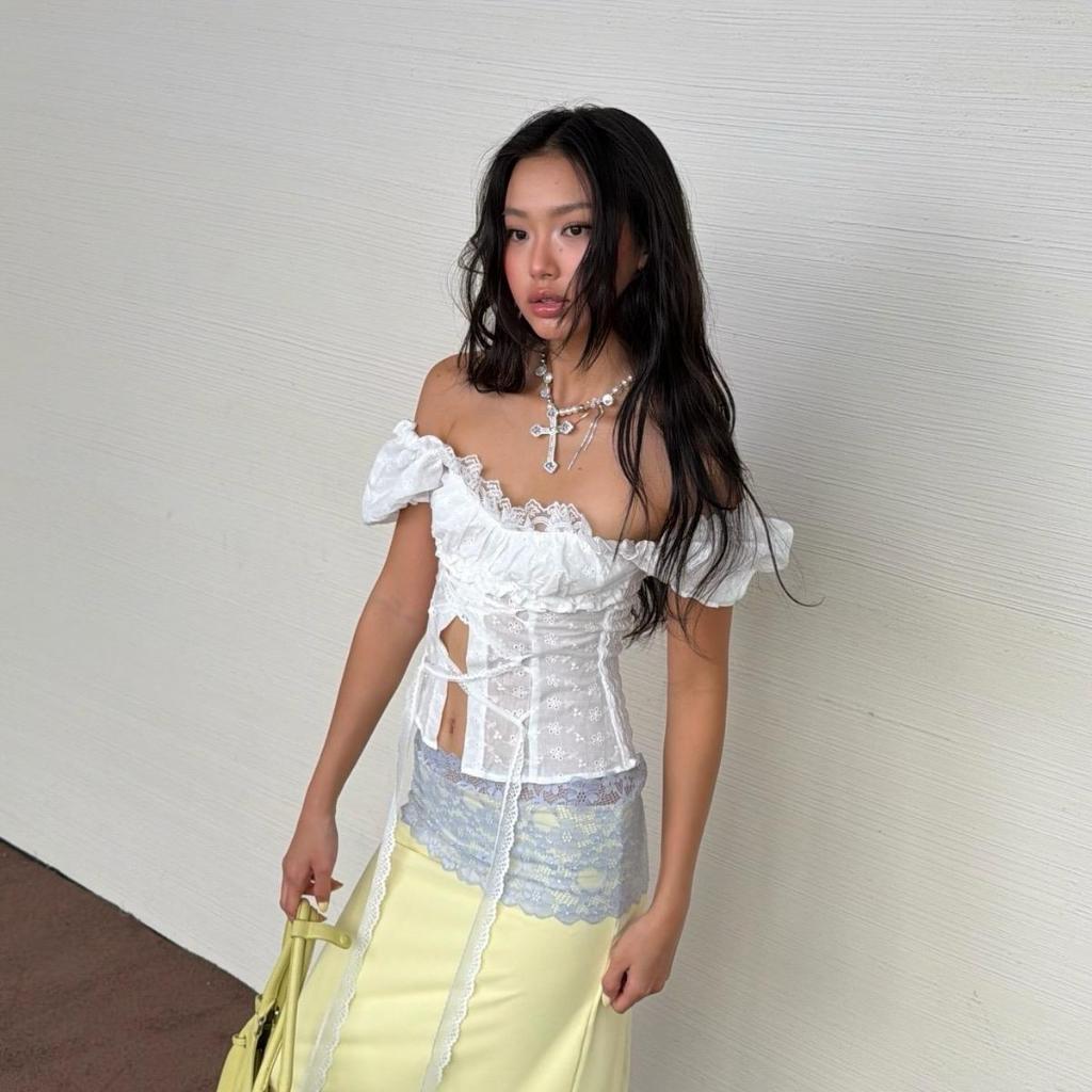 Elise Blouse - Remmus | Áo tay bồng vải hoa thêu vintage đan dây eo kiểu corset - BST SUMMER SLUMBER | BigBuy360 - bigbuy360.vn