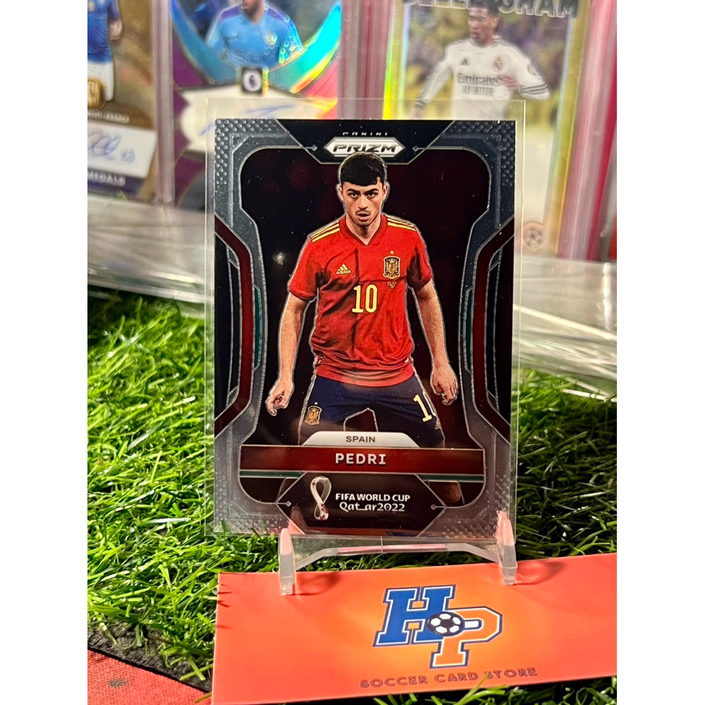 Thẻ bóng đá Pedri Panini Prizm Worldd Cup 2022