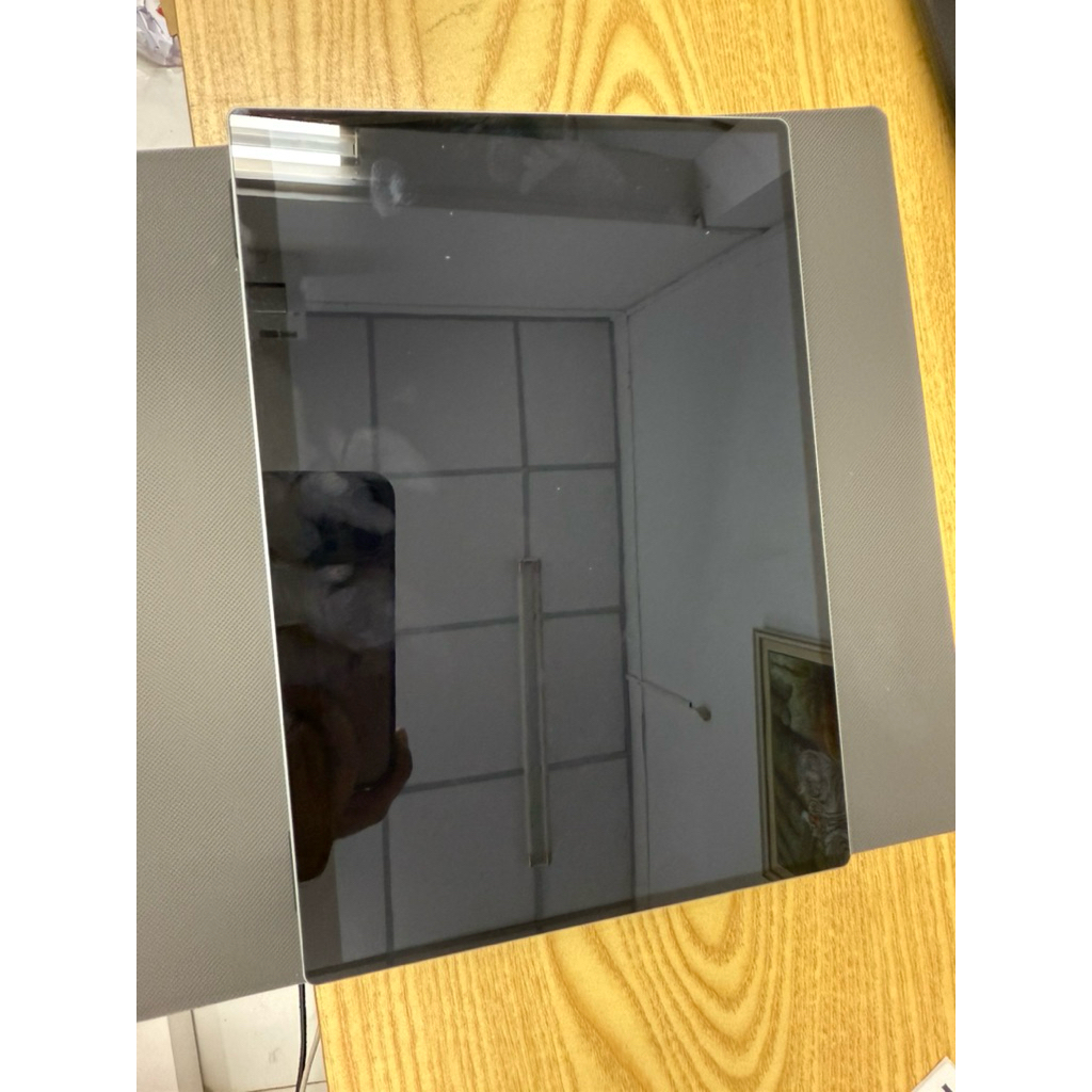 (Hỏa tốc HCM)Màn 10.5" FHD cảm ứng GƯƠNG CNC khung kim loại . Độ sáng 500 nit cho PC, laptop