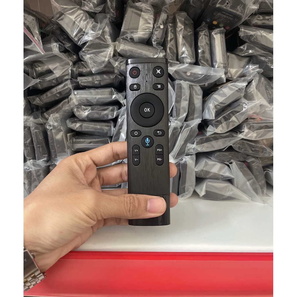 Remote Điều khiển Tivi Daichi giọng nói đa năng( Dùng cho tất cả Tivi Daichi hệ điều hành Android)