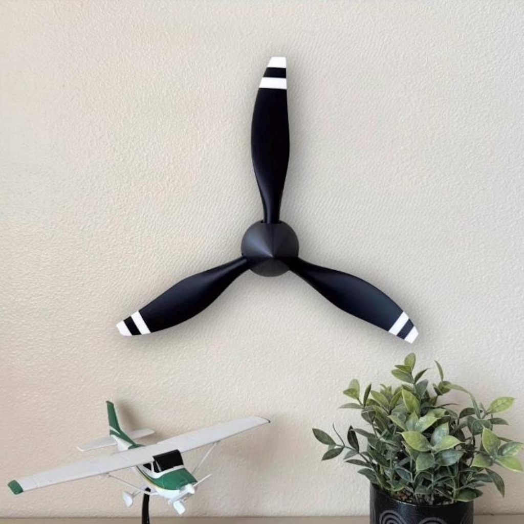 Cirrus SR-22 Propeller Wall Art Pilot Gift | Aviation Office Decor