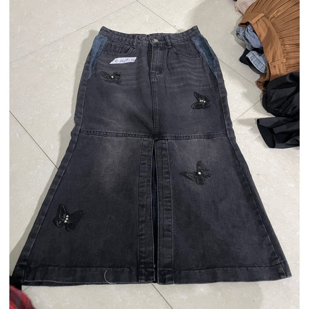 cv đuôi cá jean dài s new eo nhỏ nới ra xíu