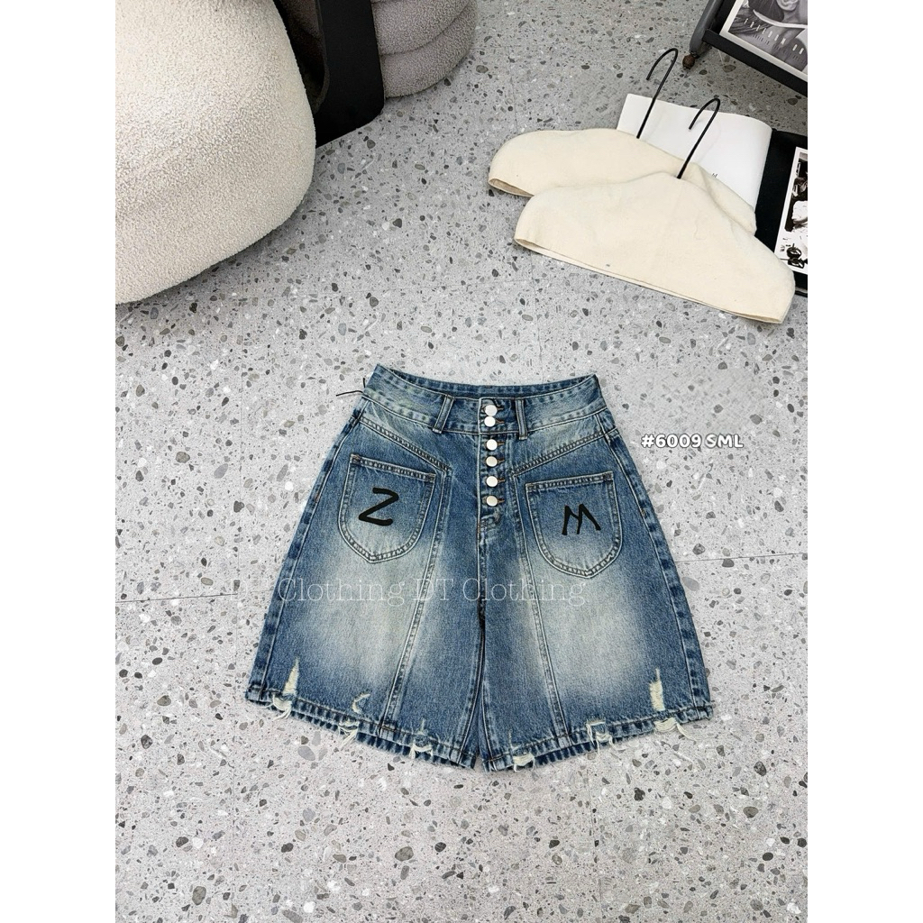 ▫️GZ #21320 ÁO THUN THÊU CỪU CHỮ 🫶🏻 S M 2331  ▫️ GZ #6009 QUẦN LỬNG NHIỀU KHUY 🫶🏻 S M L 3444