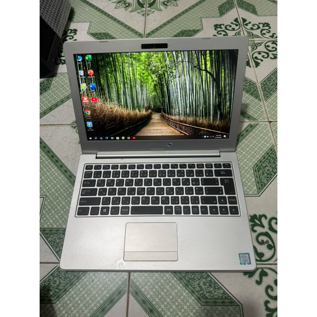 laptop iyama i5 7200u/8g/ssd 128g
