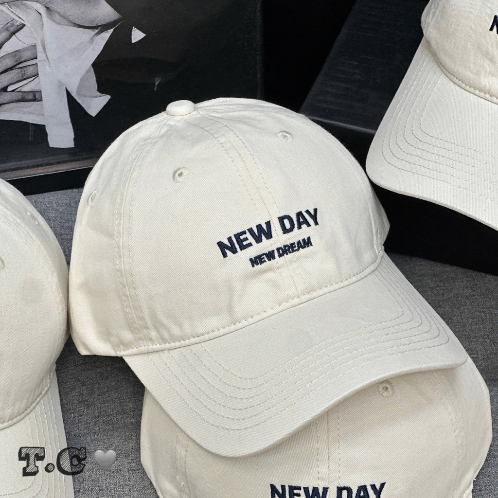 Mũ lưỡi trai thô màu thêu chữ newday