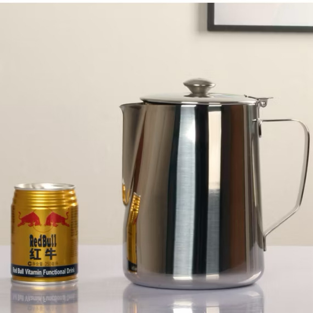 CA ĐÁNH SỮA INOX CÓ NẮP CAO CẤP 1L5