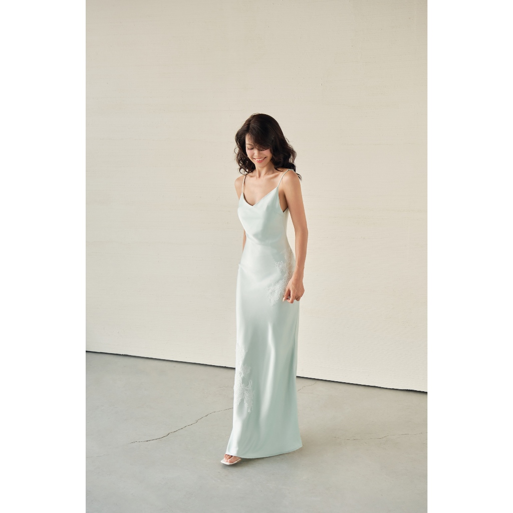 BY DELI - Eloria Dress - Đầm lụa hở lưng phối ren
