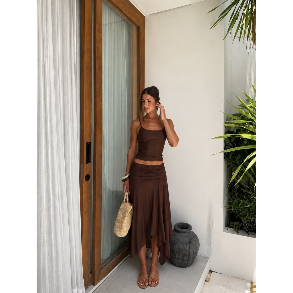 𝐀𝐢𝐬𝐡𝐚 𝐒𝐞𝐭 - Áo Cổ Thuyền Hở Lưng Và Chân Váy Lửng Nhún Cạp Trễ Sang Trọng Châu Âu Vibes NOCO.LABEL | BigBuy360 - bigbuy360.vn
