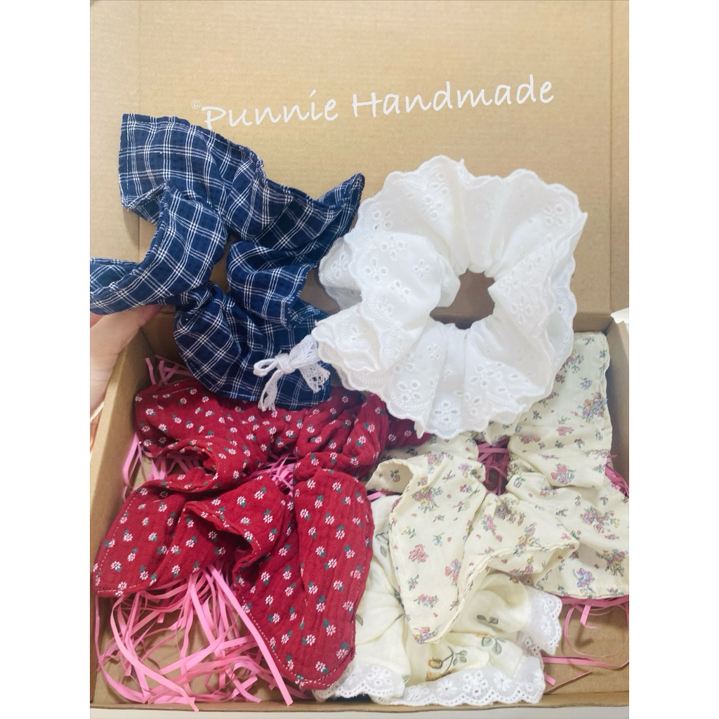 Hộp quà mix | Scrunchies vuông | Scrunchies tròn | Kẹp tam giác